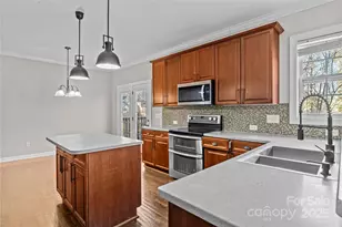 3214 Grandeur Rd, Charlotte, NC 28269 - Photo 11