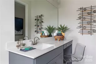 3045 Hutton Gdns Ln, Charlotte, NC 28269 - Photo 9