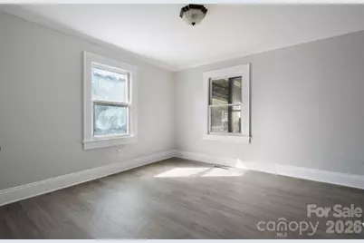 204 22nd Avenue NE, Hickory, NC 28601 - Photo 9