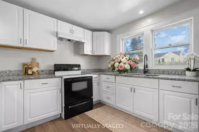 204 22nd Avenue NE, Hickory, NC 28601 - Photo 3