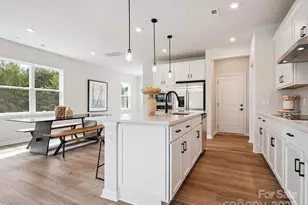 619 Webster Ln, Cramerton, NC 28032 - Photo 7