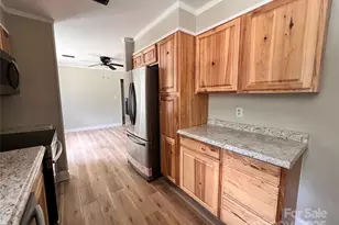 405 W Inwood St, Bethune, SC 29009 - Photo 7