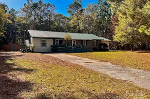 405 W Inwood St, Bethune, SC 29009 - Photo 1