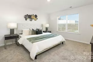 5026 Shallow Brk Dr, Charlotte, NC 28215 - Photo 13