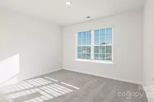 5026 Shallow Brk Dr, Charlotte, NC 28215 - Photo 19