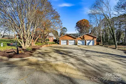 1042 1st Street NE, Hickory, NC 28601 - Photo 33