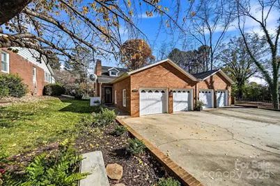 1042 1st Street NE, Hickory, NC 28601 - Photo 35