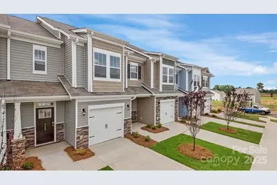 354 Creekview Road, Hendersonville, NC 28792 - Photo 3