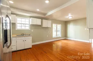 126 Hill St, Forest City, NC 28043 - Photo 7