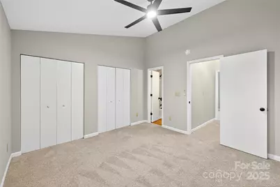 6407 Windsor Gate Lane, Charlotte, NC 28215 - Photo 15