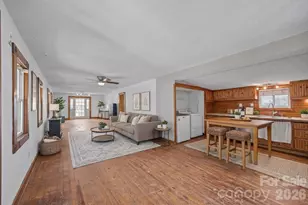 99 Wakefield Dr, Hendersonville, NC 28792 - Photo 9