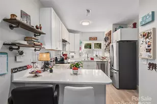 1 Timberlake Dr, Asheville, NC 28803 - Photo 9