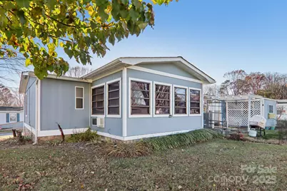 302 Meadowbrook Court, Hendersonville, NC 28792 - Photo 37