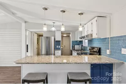 302 Meadowbrook Court, Hendersonville, NC 28792 - Photo 15