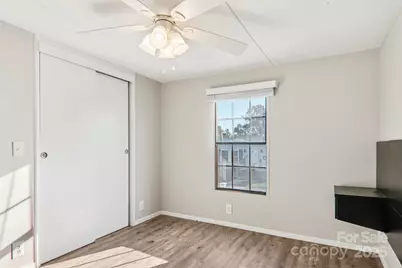 302 Meadowbrook Court, Hendersonville, NC 28792 - Photo 29