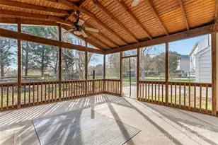 5571 Cambridge Bay Dr, Charlotte, NC 28269 - Photo 41