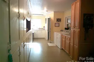 1339 Carmen Ln, Gastonia, NC 28054 - Photo 3