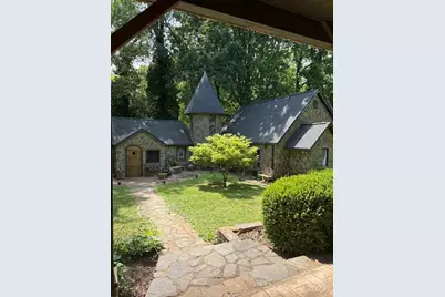 341 N Oak Street, Statesville, NC 28677 - Photo 1