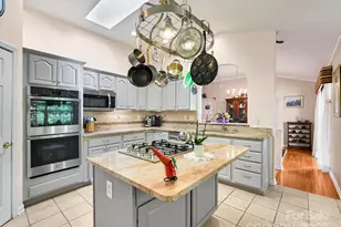 21 Old Applewood Ln, Hendersonville, NC 28739 - Photo 13