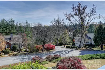 21 Old Applewood Lane, Hendersonville, NC 28739 - Photo 29