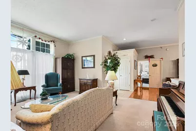 21 Old Applewood Lane, Hendersonville, NC 28739 - Photo 9