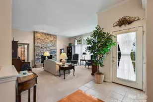 21 Old Applewood Ln, Hendersonville, NC 28739 - Photo 7