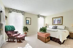 21 Old Applewood Ln, Hendersonville, NC 28739 - Photo 21