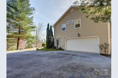 21 Old Applewood Lane, Hendersonville, NC 28739 - Photo 27