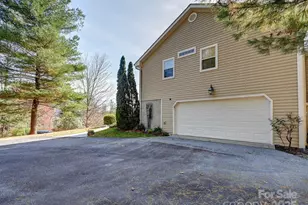 21 Old Applewood Ln, Hendersonville, NC 28739 - Photo 27