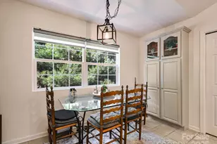 21 Old Applewood Ln, Hendersonville, NC 28739 - Photo 15