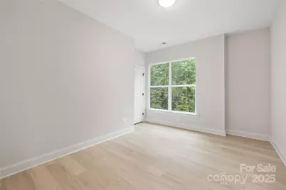 7034 Lakeside Drive, Charlotte, NC 28215 - Photo 21