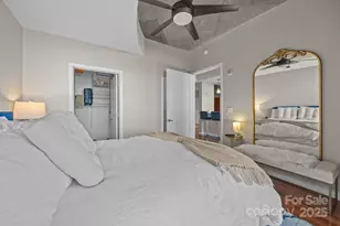 210 N Church St, Charlotte, NC 28202 - Photo 11