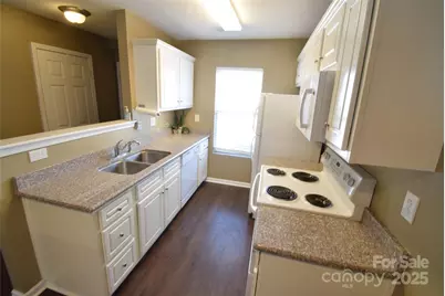 2056 Pin Oak Place, Cramerton, NC 28032 - Photo 9