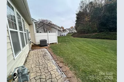 8649 Brookings Drive, Charlotte, NC 28269 - Photo 29
