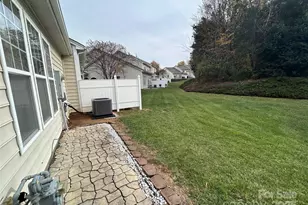 8649 Brookings Dr, Charlotte, NC 28269 - Photo 29