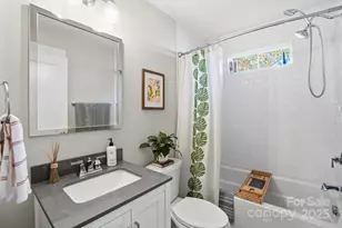 161 N Smallwood Pl, Charlotte, NC 28216 - Photo 25