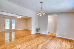 107 Sugar Mill Woods Dr, Zirconia, NC 28790 - Photo 17