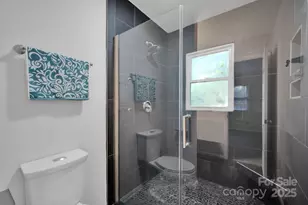 3300 Selwyn Farms Ln, Charlotte, NC 28209 - Photo 15