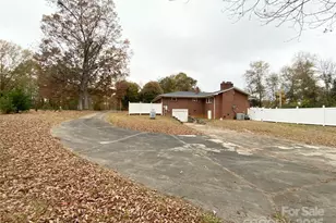 167 E High Rd, Bostic, NC 28018 - Photo 5