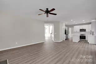 9211 Hickory Tree Ln, Charlotte, NC 28277 - Photo 19