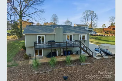 5979 Gold Creek Estate Drive, Hickory, NC 28601 - Photo 37