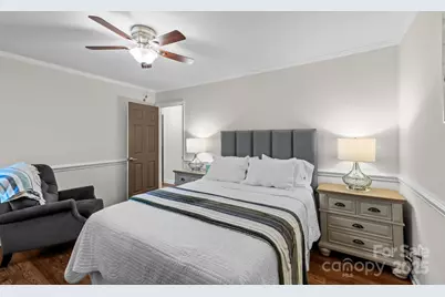 5979 Gold Creek Estate Drive, Hickory, NC 28601 - Photo 21