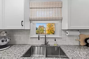 5979 Gold Creek Estate Dr, Hickory, NC 28601 - Photo 13