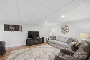 5979 Gold Creek Estate Dr, Hickory, NC 28601 - Photo 23