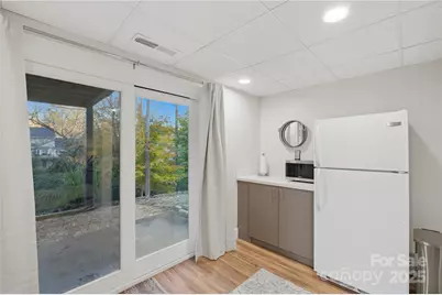 5979 Gold Creek Estate Drive, Hickory, NC 28601 - Photo 29