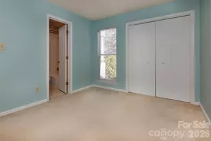 2536 Stradbrook Dr, Charlotte, NC 28210 - Photo 17