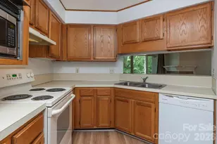 2536 Stradbrook Dr, Charlotte, NC 28210 - Photo 13