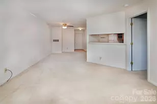 2536 Stradbrook Dr, Charlotte, NC 28210 - Photo 5