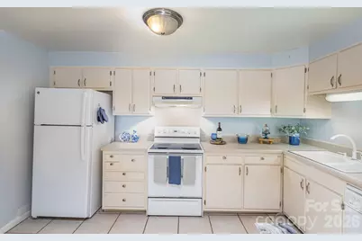 1300 Reece Road #302, Charlotte, NC 28209 - Photo 11