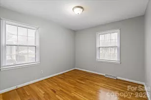 4332 Winedale Ln, Charlotte, NC 28205 - Photo 13